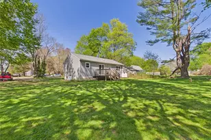 72 Waites Corner Rd, South Kingstown, RI 02892 - Photo 2