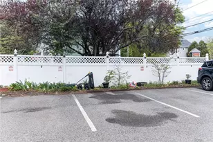 35 Kenyon St, Providence, RI 02903 - Photo 34