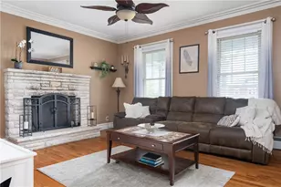 35 Fairview Ave, West Warwick, RI 02893 - Photo 12