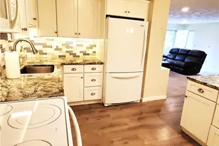 661 Orleans Ct, Warwick, RI 02886 - Photo 6