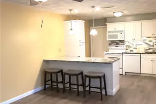 661 Orleans Ct, Warwick, RI 02886 - Photo 10