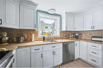 116 Volturno Street, North Providence, RI 02904 - Photo 14