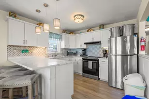 45 Crescent Rd, Middletown, RI 02842 - Photo 10