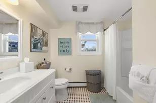 45 Crescent Rd, Middletown, RI 02842 - Photo 12