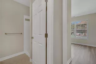 96 Mill St, Woonsocket, RI 02895 - Photo 22