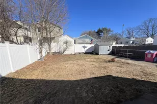 19 Joy St, Providence, RI 02908 - Photo 2