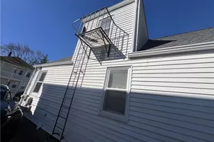 19 Joy St, Providence, RI 02908 - Photo 6