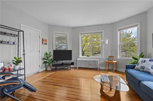85 Blaisdell Ave, Pawtucket, RI 02860 - Photo 6