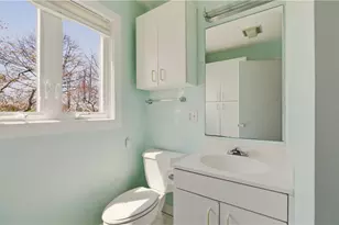 15 Hammersmith Rd, Newport, RI 02840 - Photo 32