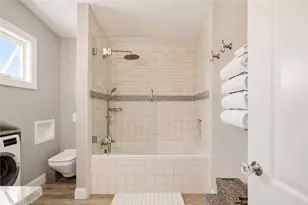 419 Broadway, Newport, RI 02840 - Photo 24