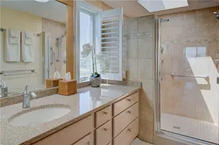 204 Bellevue Ct, Narragansett, RI 02882 - Photo 16