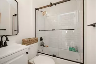 33 Slocum St, Newport, RI 02840 - Photo 26