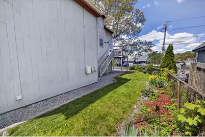 11 Johnson Avenue, North Kingstown, RI 02852 - Photo 4