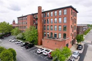 28 Bayley St, Pawtucket, RI 02860 - Photo 4