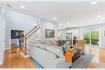 76 Woods Lane, Cranston, RI 02921 - Photo 6