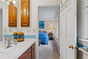 55 Fishing Cove Rd, North Kingstown, RI 02852 - Photo 32
