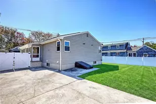 8 Ashby St, Johnston, RI 02919 - Photo 42