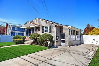8 Ashby Street, Johnston, RI 02919 - Photo 2