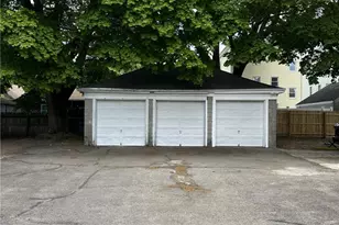 38 Harvest St, Providence, RI 02908 - Photo 2