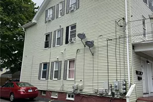 38 Harvest St, Providence, RI 02908 - Photo 4