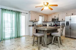 19 Mark Dr, North Kingstown, RI 02852 - Photo 10