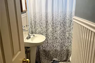 153 Chandler Ave, Pawtucket, RI 02860 - Photo 18
