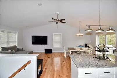 81 Lonsdale Street, West Warwick, RI 02893 - Photo 4