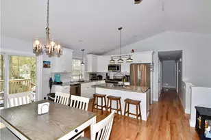 81 Lonsdale St, West Warwick, RI 02893 - Photo 8