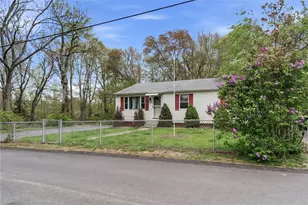27 Douglas Cir, Smithfield, RI 02828 - Photo 20