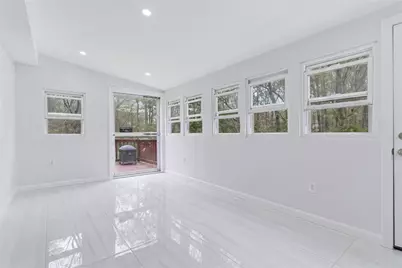 27 Douglas Circle, Smithfield, RI 02828 - Photo 6