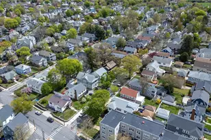 104 Woodbine St, Providence, RI 02906 - Photo 32
