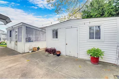 8 No Rose Street, East Providence, RI 02914 - Photo 44
