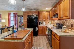 956 Reynolds Rd, Glocester, RI 02814 - Photo 16