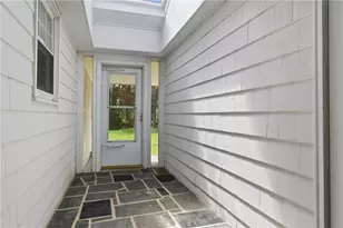 21 Citizen St, Cumberland, RI 02864 - Photo 24