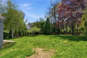 21 Citizen St, Cumberland, RI 02864 - Photo 34