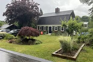 7 Blvd East Blvd, Middletown, RI 02842 - Photo 2