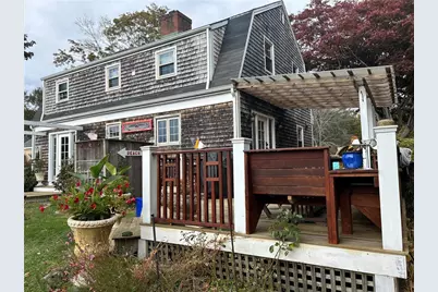 7 Boulevard East Boulevard, Middletown, RI 02842 - Photo 1