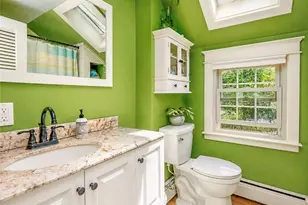 7 Blvd East Blvd, Middletown, RI 02842 - Photo 28