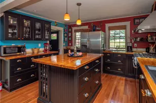 7 Blvd East Blvd, Middletown, RI 02842 - Photo 12