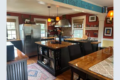 7 Boulevard East Boulevard, Middletown, RI 02842 - Photo 4