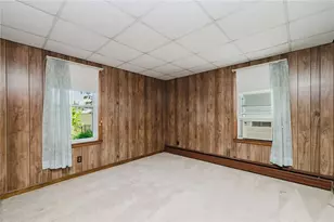 266 Norfolk Ave, Pawtucket, RI 02861 - Photo 36