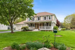 7 Pheasant Run Rd, North Smithfield, RI 02896 - Photo 2