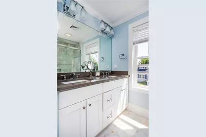 19 Eustis Avenue, Newport, RI 02840 - Photo 30