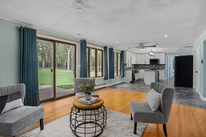 209 Vancouver Avenue, Warwick, RI 02886 - Photo 6
