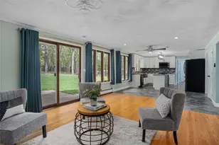 209 Vancouver Ave, Warwick, RI 02886 - Photo 6
