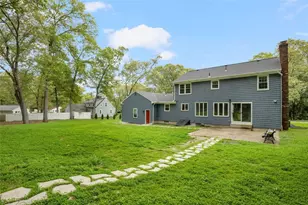 209 Vancouver Ave, Warwick, RI 02886 - Photo 32
