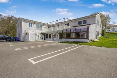 555 Metacom Avenue, Bristol, RI 02809 - Photo 28