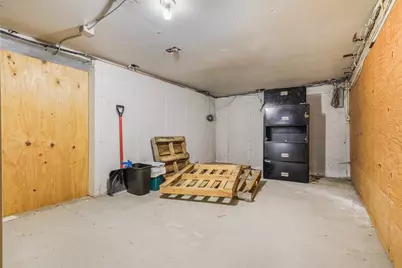 555 Metacom Avenue, Bristol, RI 02809 - Photo 24