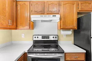 283 Privilege St, Woonsocket, RI 02895 - Photo 10