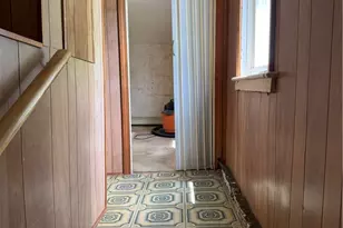 52 Hillwood St, Cranston, RI 02920 - Photo 16